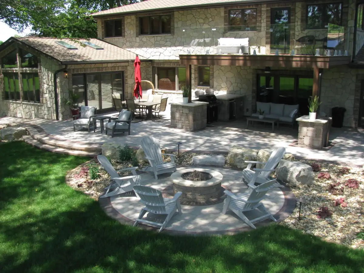 Commercial property with professionally maintained landscape and ornamental plantings